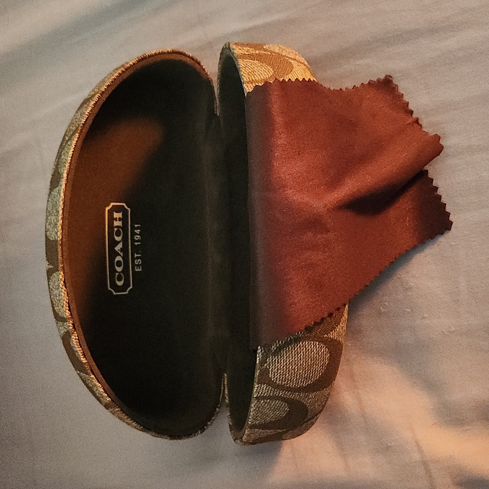 Coach Clam Shell Sunglasses Case - Picture 3 of 4